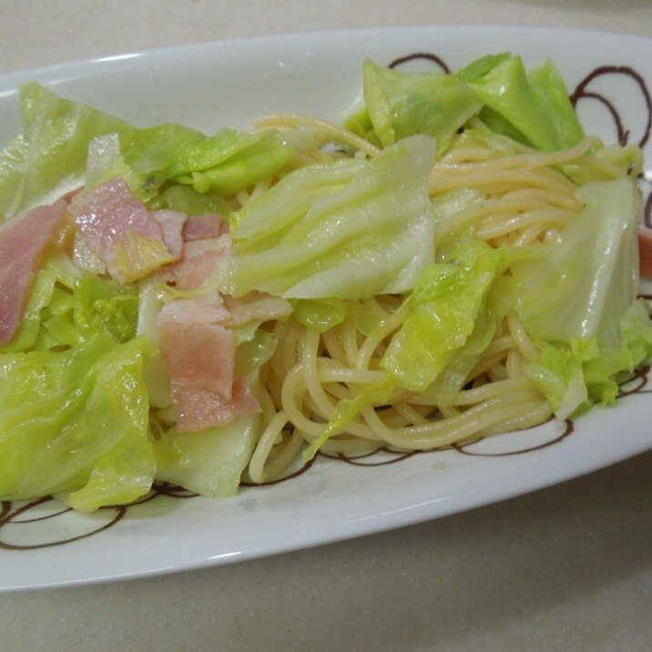 春キャベツとベーコンのパスタ